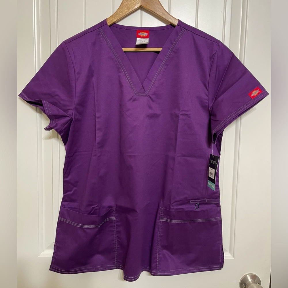 NWT Dickies Gen Flex Women's 2-Pocket Stretch V - Neck Top Medical Scrubs